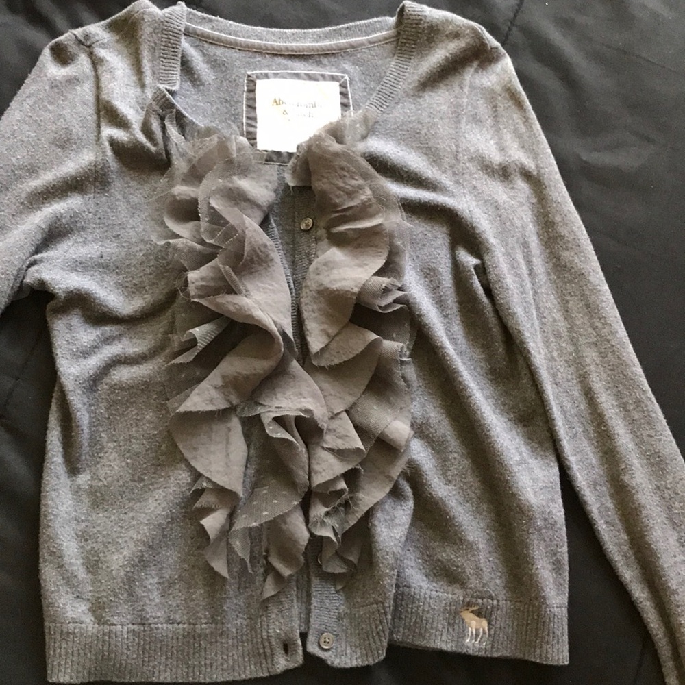 Button up Abercrombie & Fitch cardigan